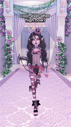 I TRIED MAKING DIFFERENT COSPLAY OUTFITS IN DRESS TO IMPRESS... #dti #dresstoimpress #roblox