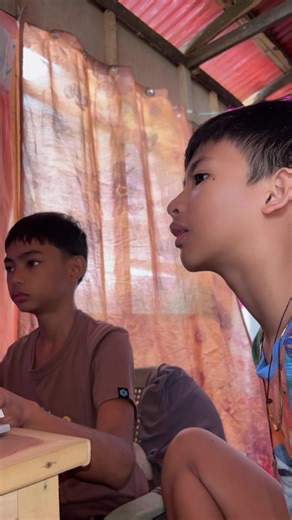 ejay ian 2.0 (@ejayian2.0)’s videos with Ale - The Bloomfields