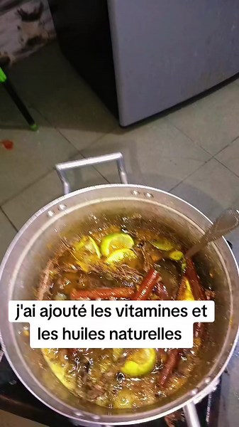 Crème au beurre de karité et huiles naturelles pour imperfections - 2,5€