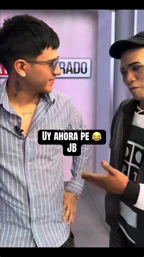 @CARLITOS TV 💚 @Cristorata7 @jbjorgebenavides que le dirá JB 😂😂😂😂