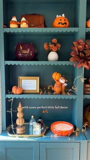 Steffy 🧡 on Instagram: "here’s an ikea hack to build these custom bookcases yourself 🧡🍂 I used 2 HAVSTA cabinets, 2 BILLY bookcases with 2 extenders on top! Do you like the scalloped trim, or is it too much for you? #diy #ikeahacks"