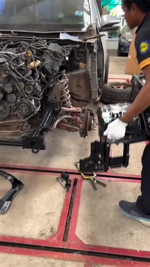 Toyota Pickup Chassis Repair Guide for Car Enthusiasts