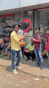 Mera halat ❤️💃 #reels #publicdance #publicreaction #trendingsongs #trendingreels #viral #akhe #facebookreelsviral | Akhe Akhe