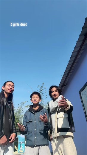 3 Girls Duet Performance by Feri Aayo Brothers
