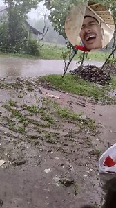 2K views · 79 reactions | Kahit na ganito Ang panahon thank you Lord mahalaga Wala tayong bagyo,at ma e si celebrate natin Ang kaarawan Ng ating mahal na c Jesus,na kasama Ang pamilya , merry Christmas po sa ating LAHAT God bless you all and your family ❤️❤️殺殺殺 | Michael Clores Diezmo | Facebook