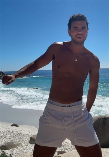 when you raise heart rates on day 1 ❤️📈 #loveisland | harrison love island