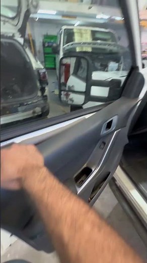 Taking the side mirror out and new one on BT-50 mazda. #repair #automobile #cars #trending #foryou