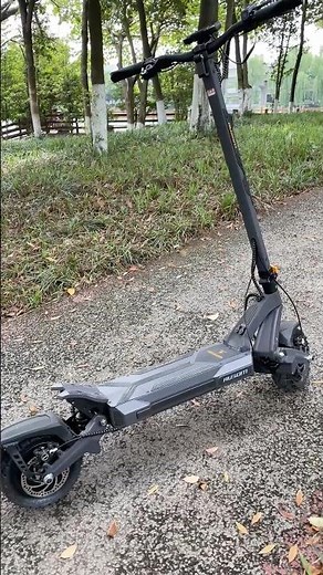 Real shots of the Ausom DT2 Pro E-scooter! Powerful, and ready to roll—do you want it?