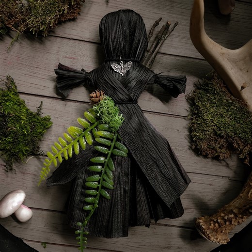 Forest Witch Corn Poppet - Corn Husk Doll - Witchcraft - Etsy