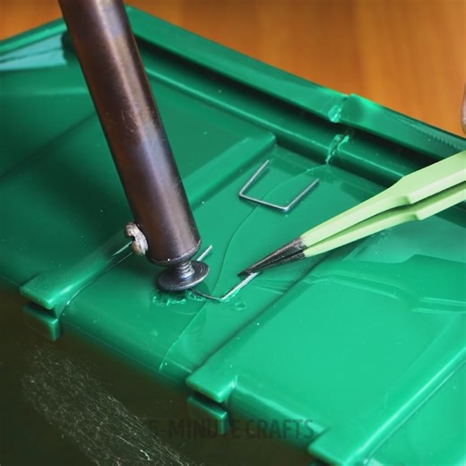 1.5M views · 3.9K reactions | DIY repair tools that will make you proud | 5-Minute Crafts Men | Facebook