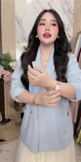 Inspirasi Outfit Pakai Blazer Pastel: Ide OOTD Atasan & Rok