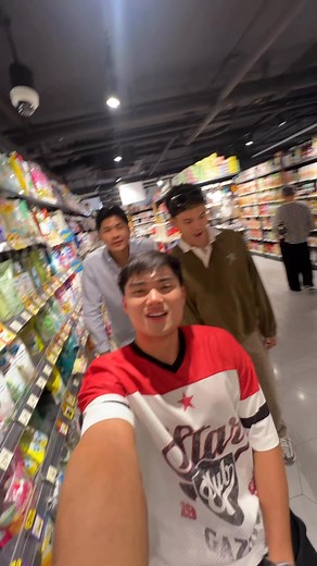 Grocery po tayo! 🛒 Thai style? 🇹🇭🤣 | Kobe Michael Francisco