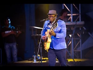 Awesome live performance by Jimmy Dludlu at the Calabar International Jazz Festival 2013
