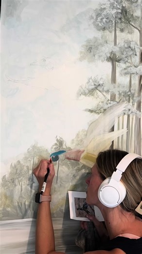 Hand-Painted Wall Murals for Southern Home Design
