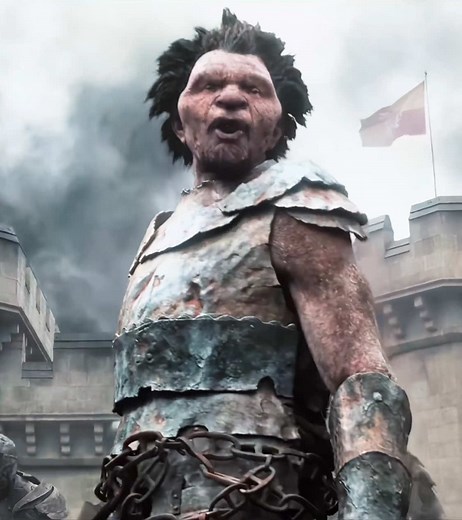 When the giants attack human cities#movietok #foryou #fyp