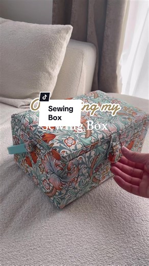 Organise my sewing box with me 🪡🧵 #sewing #sewingtiktok #sewingbox #sewingbasket #sewingsupplies #organise #organising #sewingorganising #sewinghacks #sewingproject #sewingforbeginners #sewingbeginner