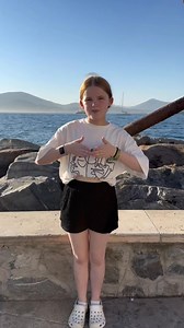 Welcome to today’s sign of the day! Today’s sign of the day is “Boat!” Using SSE (With BSL signs!) -Let’s Make A Difference❤️ #BSL #signoftheday #letsmakeadifference #learntosign #education #SSE | Let’s Make A Difference