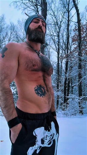 Thane Rivers on Instagram: "I hope you had a marvelous day! 😁 #lumbersnack #sweetdreams #goodnight #happythoughts"