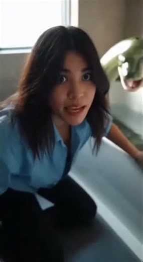 “Toy Snake Turns Real in Just Seconds!🐍🐍🐍