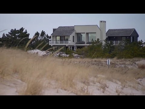 Long Island town buying beachside mansion just to tear it down | NBC New York