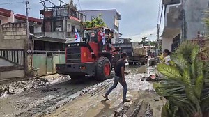 WATCH: The Philippine Red Cross Payloader in action conducting a Clearing Operation in Liloan, Brgy. Cotcot, Cebu ensuring that roads and critical access points are made safe and passable for residents. With teamwork, dedication, and the trusted support of our community, PRC Cebu remains steadfast in helping restore normalcy and safety. #RedCrossCebu #TinoPH #HumanitarianService #AlwaysFirstAlwaysReadyAlwaysThere | Philippine Red Cross