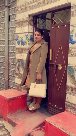 Sanam Bewafa on Instagram: "Lollipop🍭🍭🍭🍭🍭"