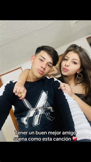 Videos de 101213_s (@00000012_a) con “sonido original - soy seven”