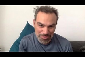 Andrea Perroni ne 'La fine del mondo': il mio spettacolo della maturità