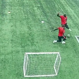 552K views · 5.2K reactions | This is a creative goalkeeper practice by BEKİR ÖZTÜRK | Football Training Drills/Session Plans | Facebook