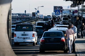 Bei Ankunft im Airport Stuttgart: Flughafen will testweise VVS-Freifahrkarten spendieren