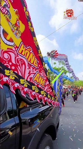 Diễu Hành Múa Lân Bằng Xe Bán Tải