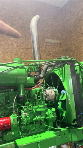 Exploring Life on the Farm with John Deere 4640 Tractor