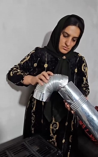 281K views · 1.3K reactions | Install the fire burn #nomadicwoman #lifestyle #woodworking | BigFid | Facebook