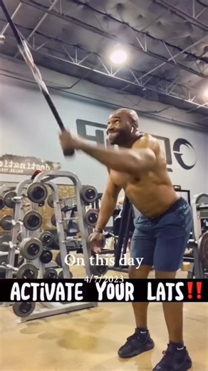 4.4K views · 114 reactions | Single arm pullovers can assist you in building that mind muscle connection in you Lats so you can start getting more from your back days 﫡 #reels #fitness #exercise #fyp #exercisedaily #fitfam #exercisetips #fitnessmotivation #fitlife #okeefeperk #perkfit #mindmuscleconnection | O'Keefe Perk | Facebook