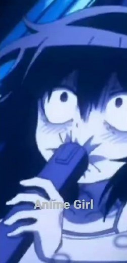 Watamote Mokochi wanted to leave "kiss marks" with the vacuum cleaner so she almost drowned😂😳😱