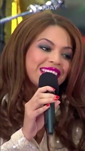 Beyoncé Performs “Irreplaceable” on the Today Show 👑