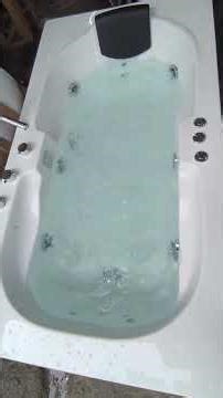 Acrylic Bathtubs | Available on IndiaMART