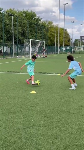 Ronaldinho Akka… #football #reels #shortvideo #viral #ronaldino #shorts #youtubeshorts #fyp #soccer