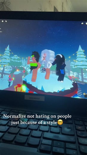 We’re all just peopleꨄ #cnp #copyandpaste #slender #roblox #fyp