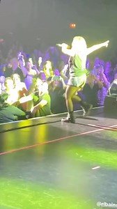 64K views · 351 reactions | Ilse del grupo Flans haciendo Stage Diving a sus casi 60 años | MonterreyRock | Facebook