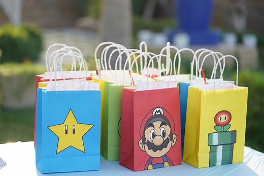 What to put in party bags for 7 year old boys and girls - Netmums