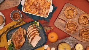 Do you still need that perfect #Thanksgiving meal ? Well I got you covered with this easy and delicious three course Thanksgiving for smaller groups ! Good luck, don't dry out that bird and have a great day Gx Full Recipes: https://www.gordonramsay.com/gr/recipes/category/2020-holiday | Gordon Ramsay