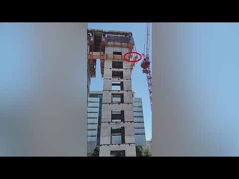 Why weren't ironworkers tethered to construction column?