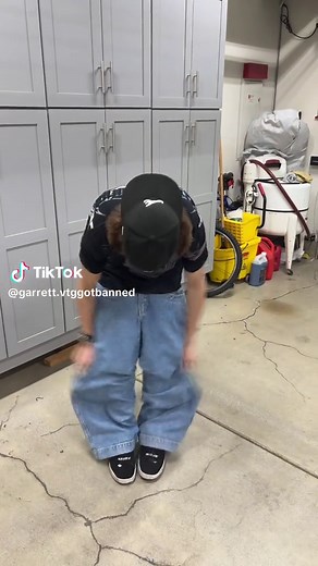 Grunge Fashion: How to Gatekeep 101 with Xtreme Couture Jeans