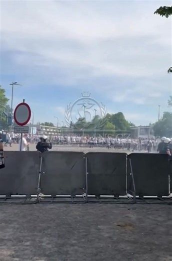 02.05.2025🇵🇱Pogoń Szczecin - Legia Warszawa, 1312 use tear gas near enter the Legia Warszawa sector, click for online photos, video here: https://hooligans.cz/2025/05/01/pogon-szczecin-legia-warszawa-02-05-2025/ | Hooligans.cz
