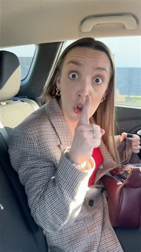 When your big sister gives you a Celsius… 2/4 #humor #sketch #celsius #fmcg