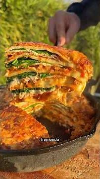 This is how you make the most delicious homemade LASAGNA!