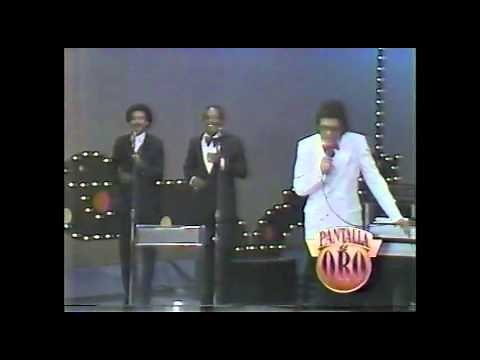 Hector Lavoe "Triste Y Vacia" Live/En Vivo