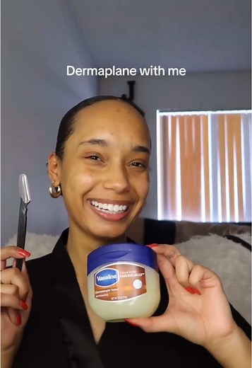Learn Dermaplaning Techniques with Vaseline