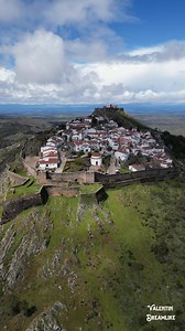 🎥Marvão Village, Portugal 🇵🇹 🎞Perched high above the Alentejo plains, this medieval hilltop village feels frozen in time. Surrounded by ancient stone walls and crowned with a castle, it offers breathtaking panoramic views and a deep sense of history. 🌍Why travelers love it: ▪️Epic views stretching across Portugal and Spain ▪️Authentic medieval atmosphere with cobbled streets ▪️Peaceful and uncrowded, perfect for slow travel ▪️Rich history and stunning architecture ▪️A perfect destination fo